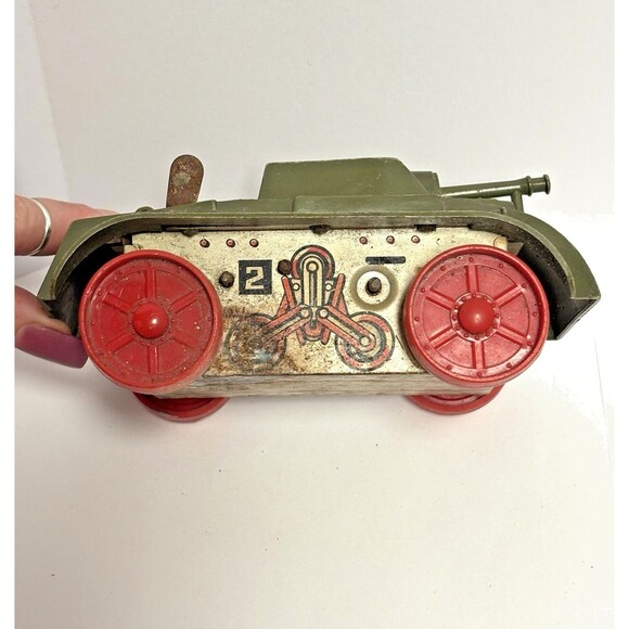 Vntg MARX Wind Up Tank Toy Green Military Army Tank Tin Litho Made In USA - Picture 11 of 11